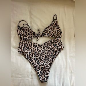 Skatie cheetah print suit